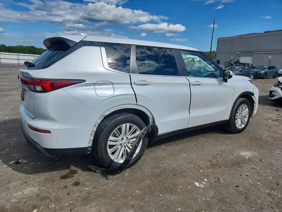 2023 MITSUBISHI OUTLANDER ES  