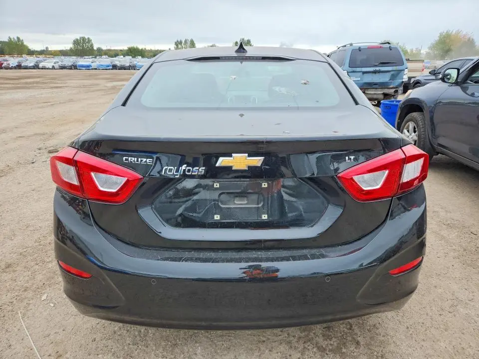 2018 CHEVROLET CRUZE LT  