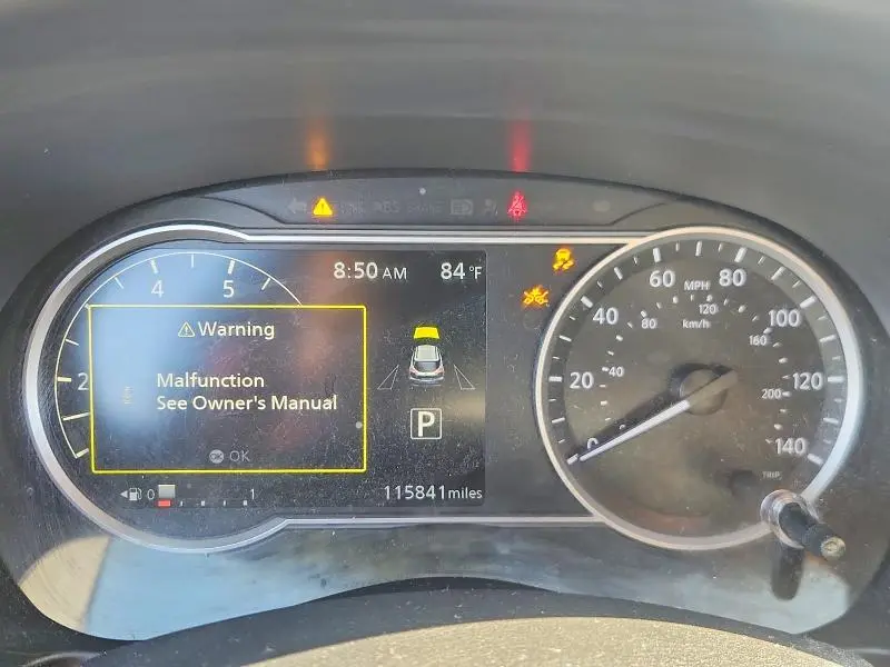 2019 NISSAN KICKS SR  