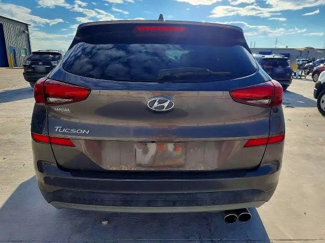 2020 HYUNDAI TUCSON SEL  