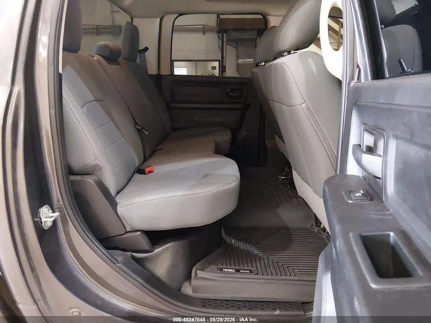 2020 RAM 1500 CLASSIC TRADESMAN  4X4 5'7 BOX