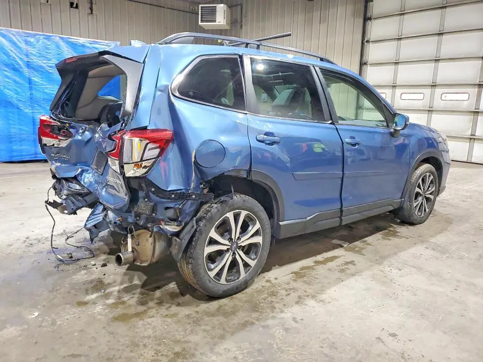 2021 SUBARU FORESTER LIMITED  