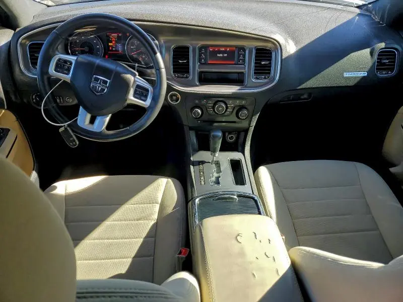 2013 DODGE CHARGER SE  