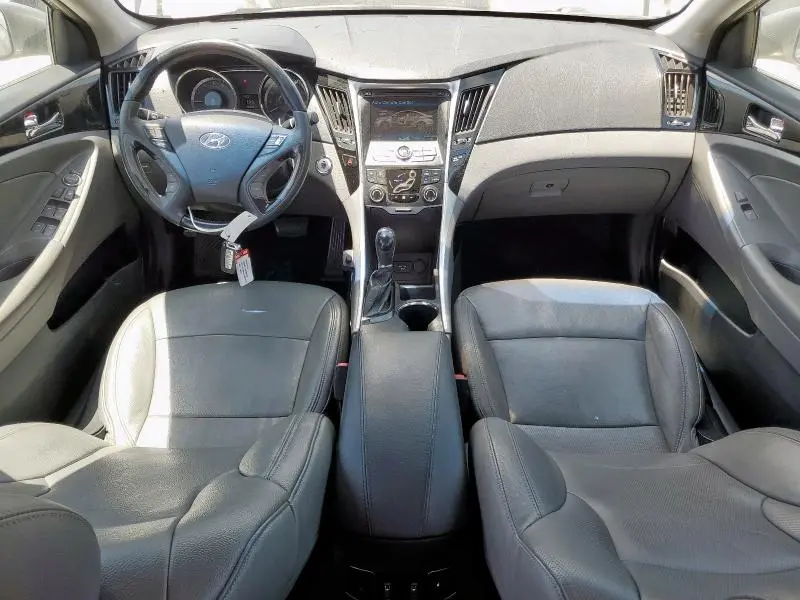 2013 HYUNDAI SONATA SE  