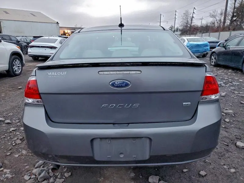 2011 FORD FOCUS SE  