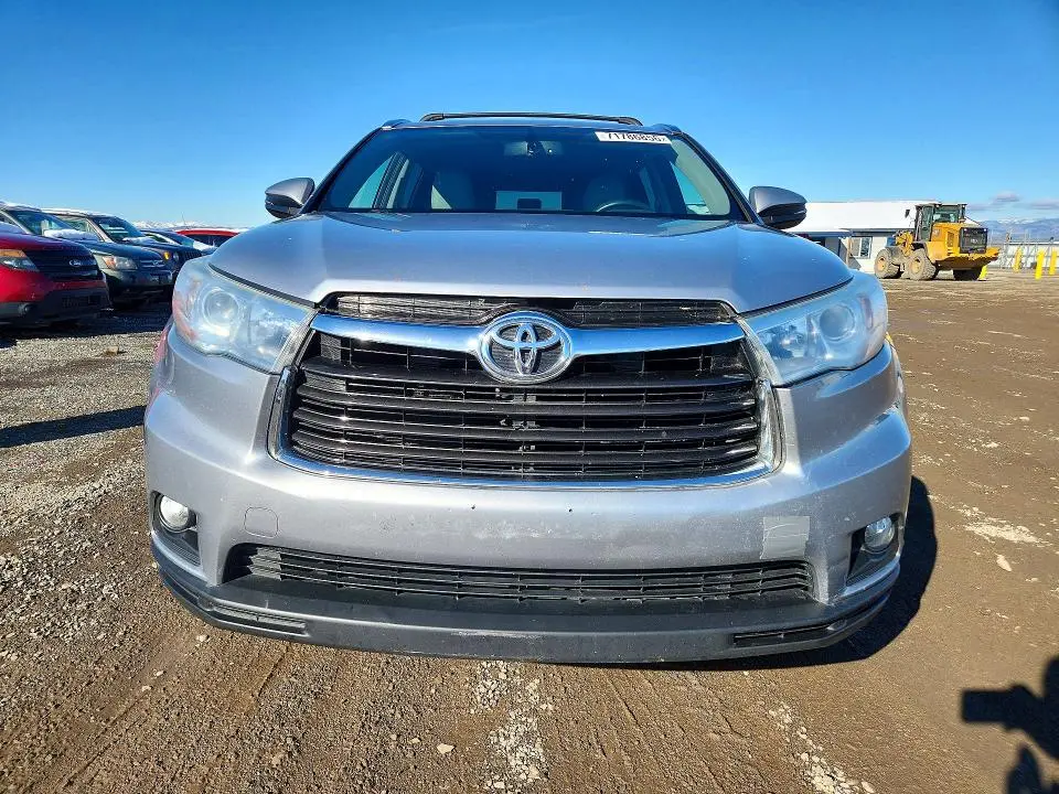 2015 TOYOTA HIGHLANDER XLE  