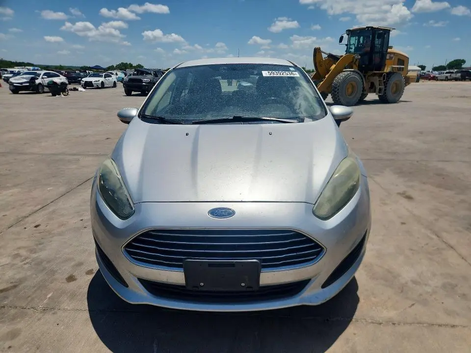 2016 FORD FIESTA SE  
