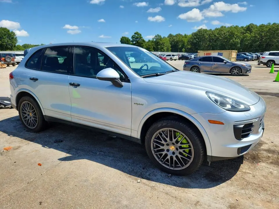 2017 PORSCHE CAYENNE SE HYBRID PLATINUM  