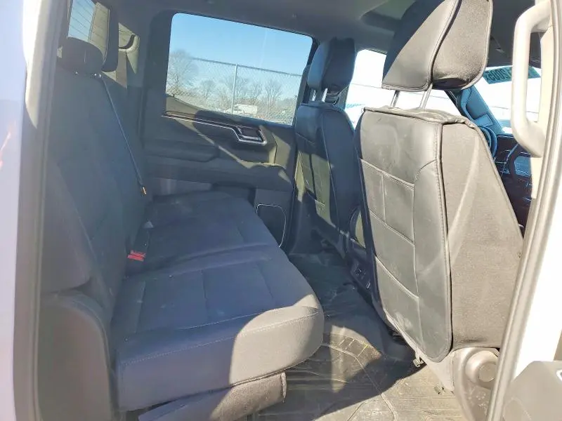 2025 CHEVROLET SILVERADO K1500 LT  