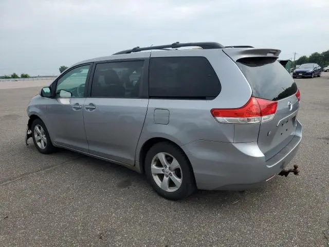2011 TOYOTA SIENNA LE  