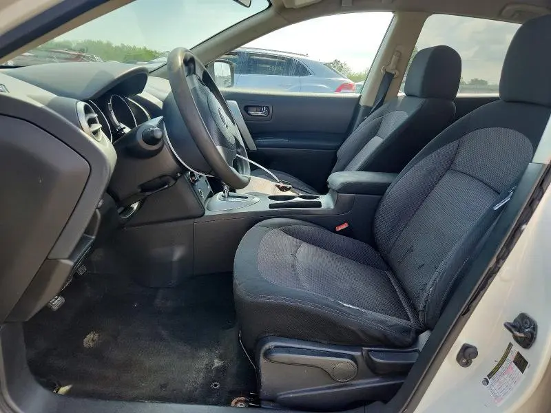 2010 NISSAN ROGUE S  