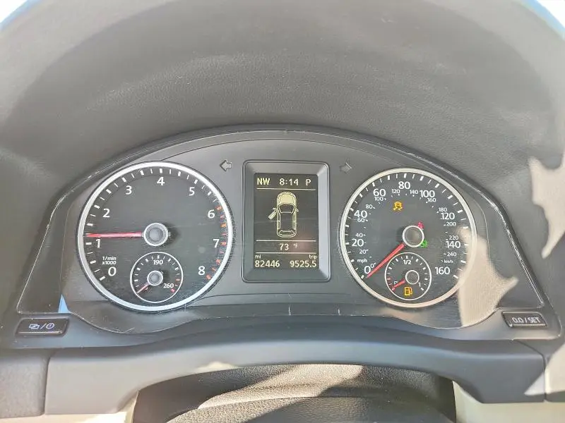 2014 VOLKSWAGEN TIGUAN S  