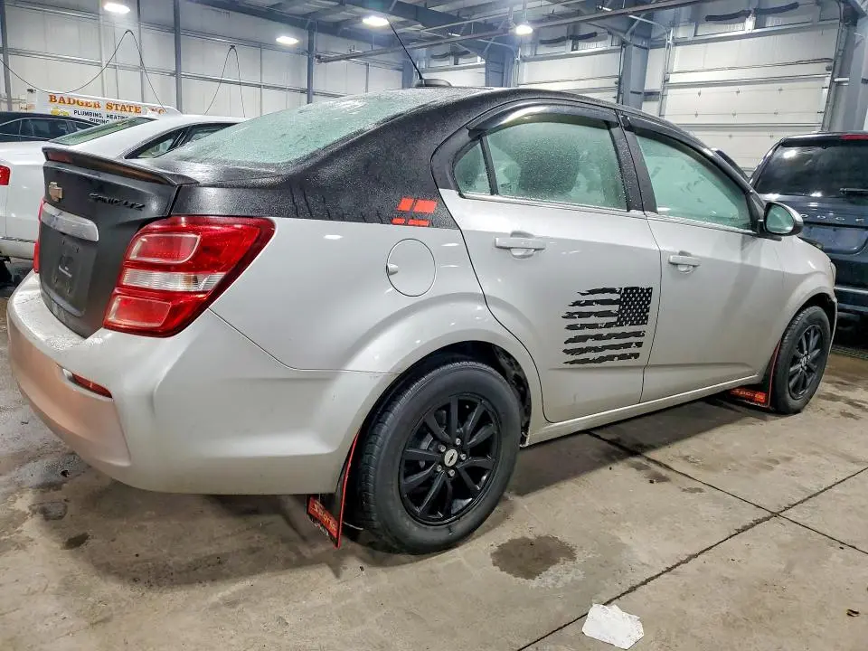 2017 CHEVROLET SONIC LT  