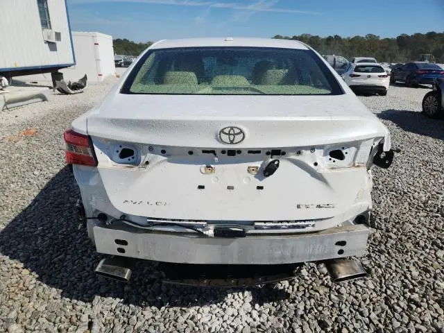 2018 TOYOTA AVALON XLE  
