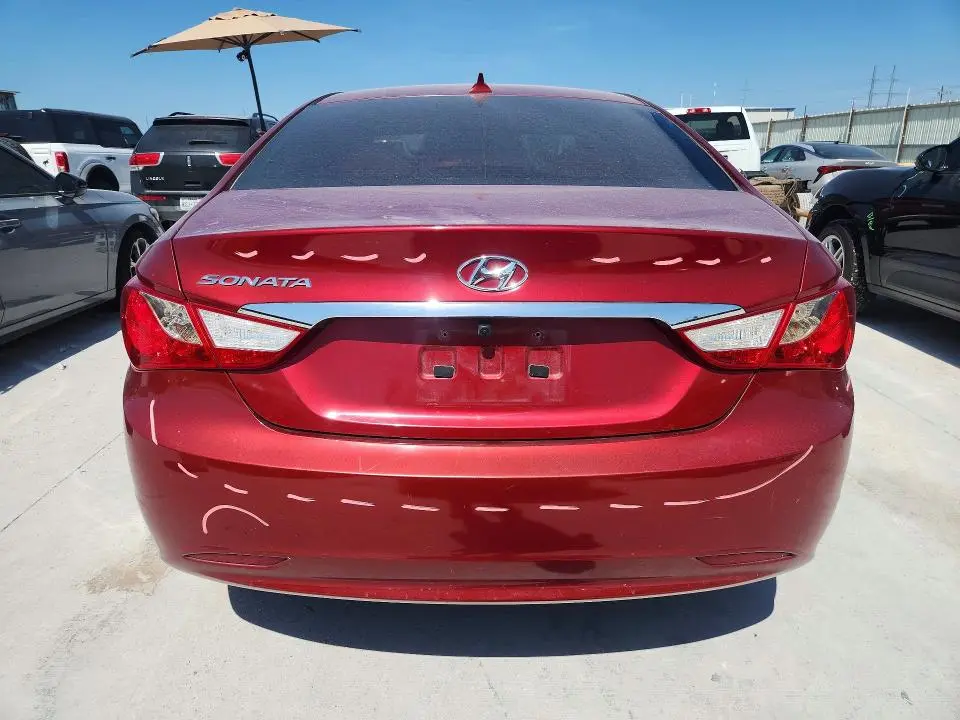 2012 HYUNDAI SONATA GLS  