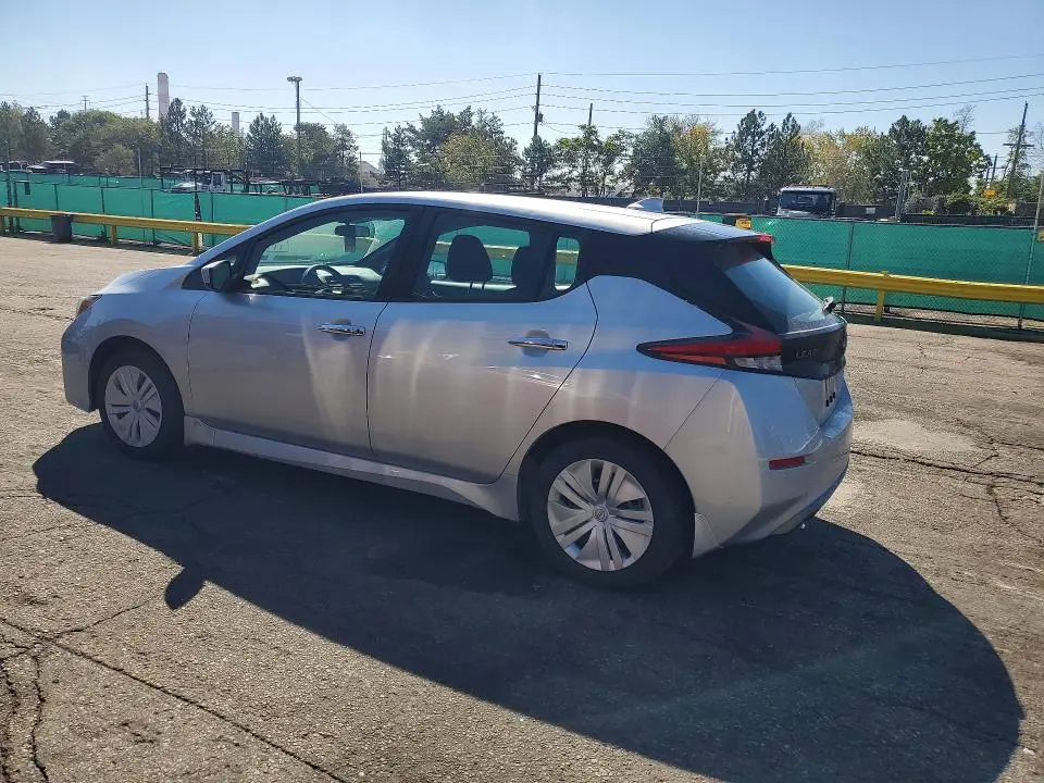 2025 NISSAN LEAF S  