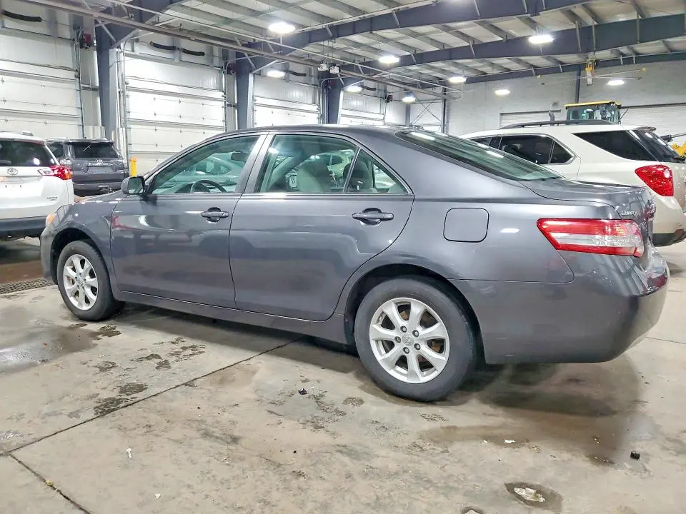 2011 TOYOTA CAMRY LE  
