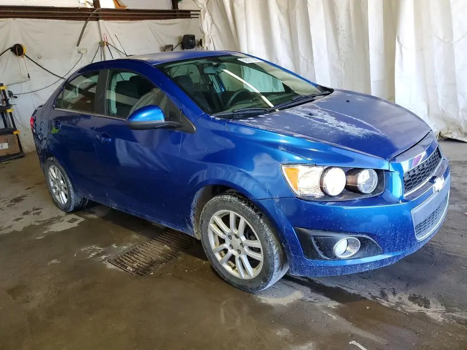 2016 CHEVROLET SONIC LT  