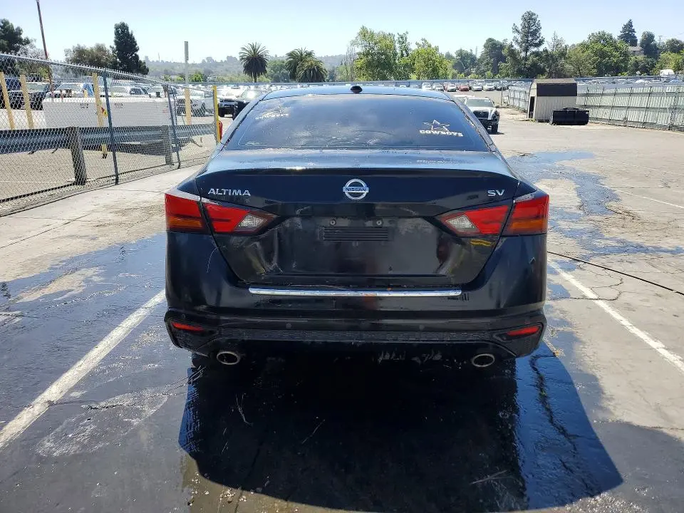 2019 NISSAN ALTIMA SV  