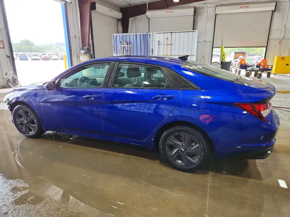 2021 HYUNDAI ELANTRA SEL  
