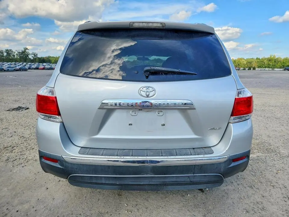 2012 TOYOTA HIGHLANDER BASE  
