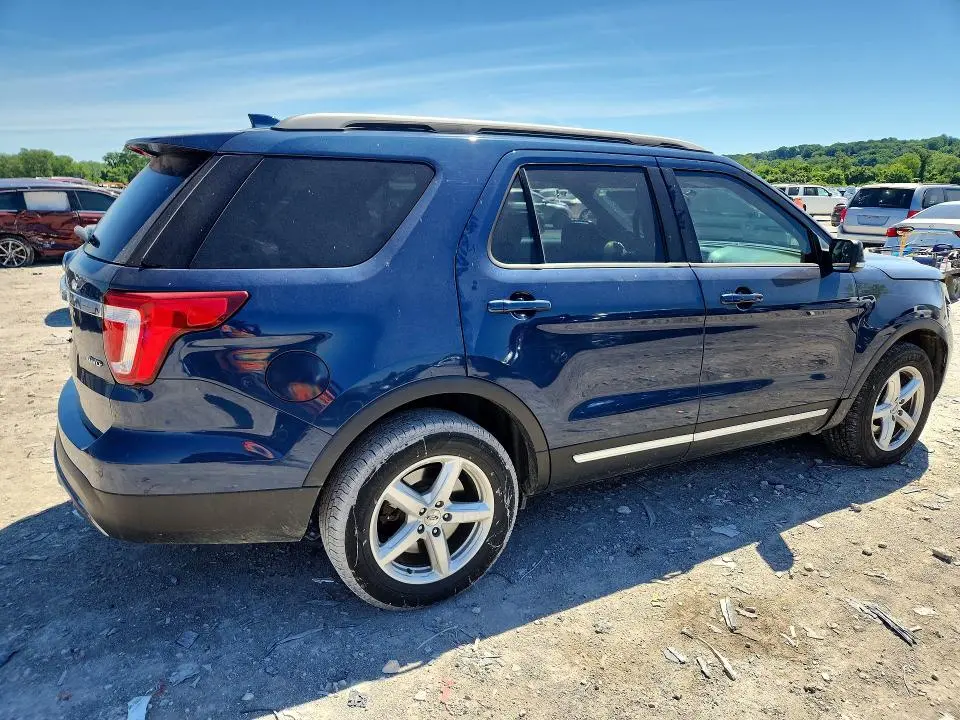 2017 FORD EXPLORER XLT  