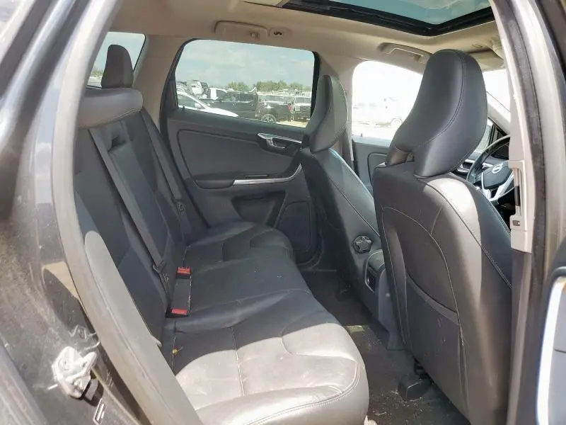 2015 VOLVO XC60 T5 PREMIER  