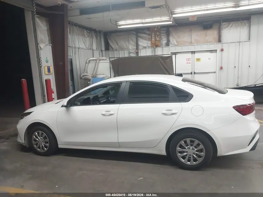 2024 KIA FORTE LX
