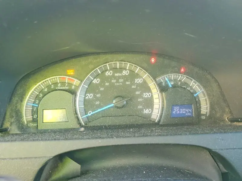 2012 TOYOTA CAMRY BASE  