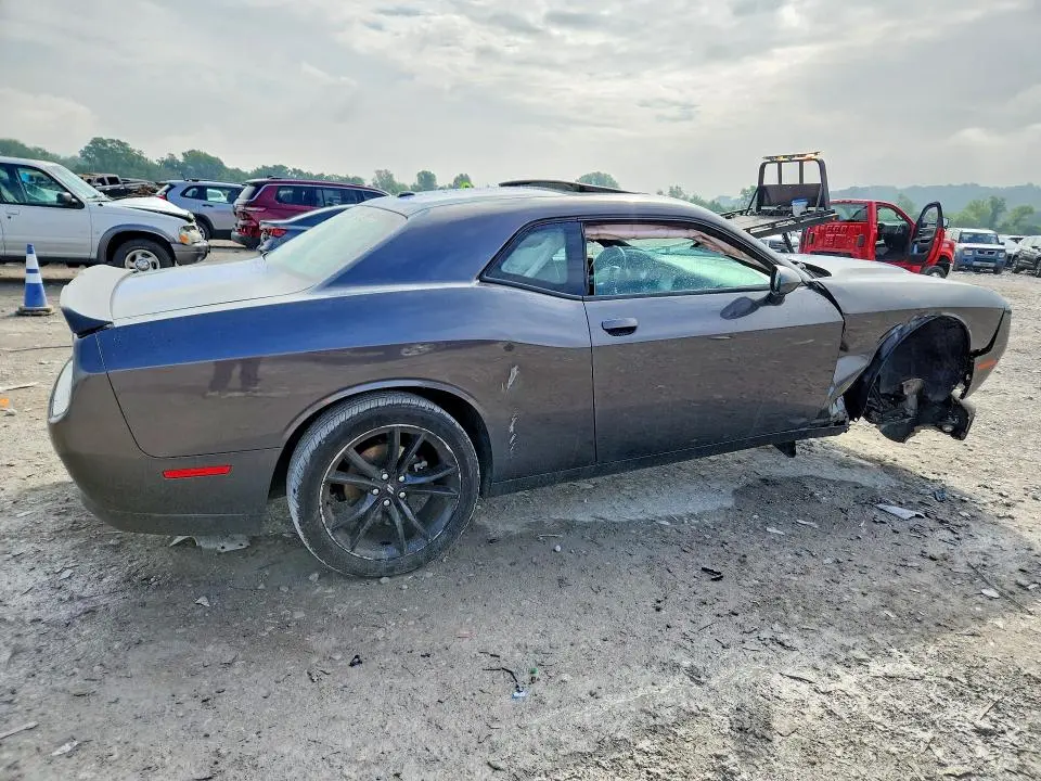 2017 DODGE CHALLENGER SXT  