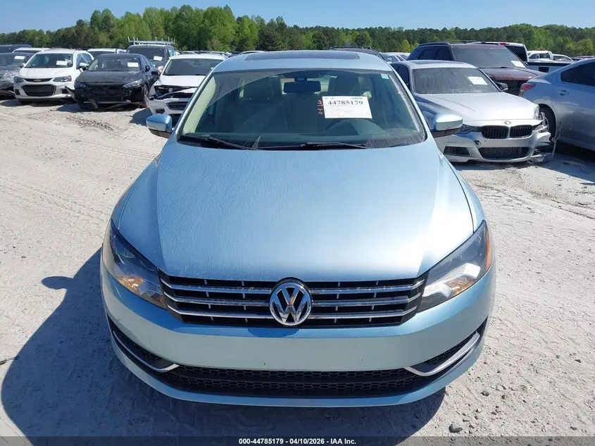 2012 VOLKSWAGEN PASSAT 2.5L SE
