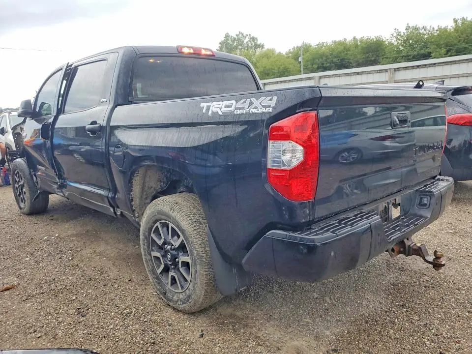2016 TOYOTA TUNDRA SR5  