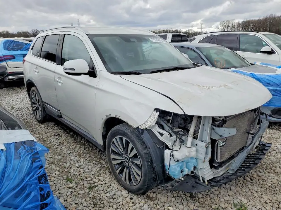 2020 MITSUBISHI OUTLANDER SE  
