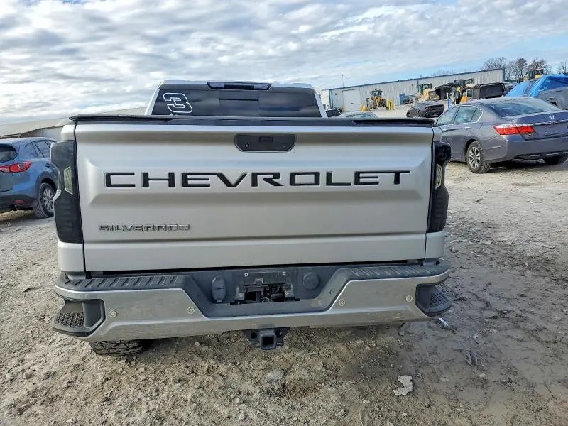 2021 CHEVROLET SILVERADO K1500 LT  