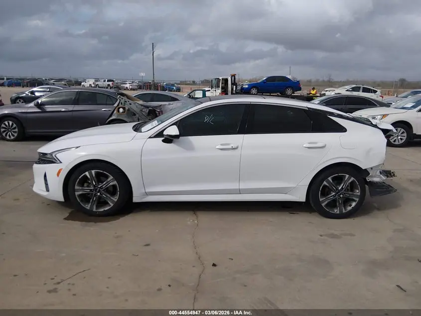 2024 KIA K5 EX