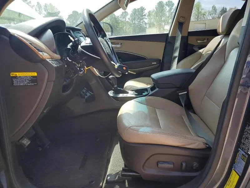 2016 HYUNDAI SANTA FE SE  
