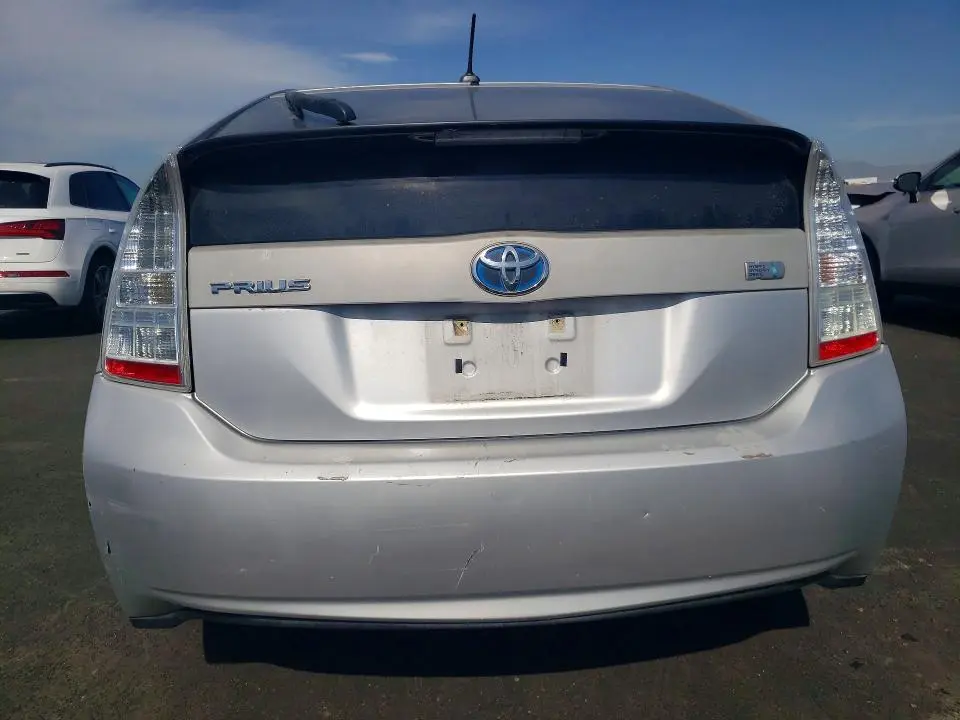 2010 TOYOTA PRIUS II  