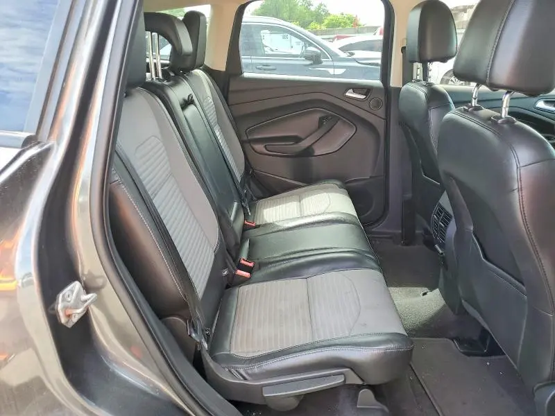 2017 FORD ESCAPE TITANIUM  