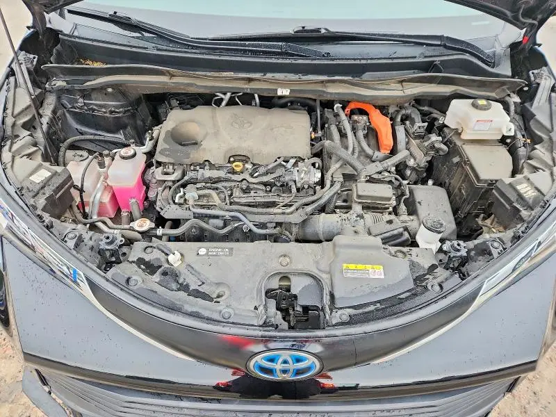 2022 TOYOTA SIENNA LE  