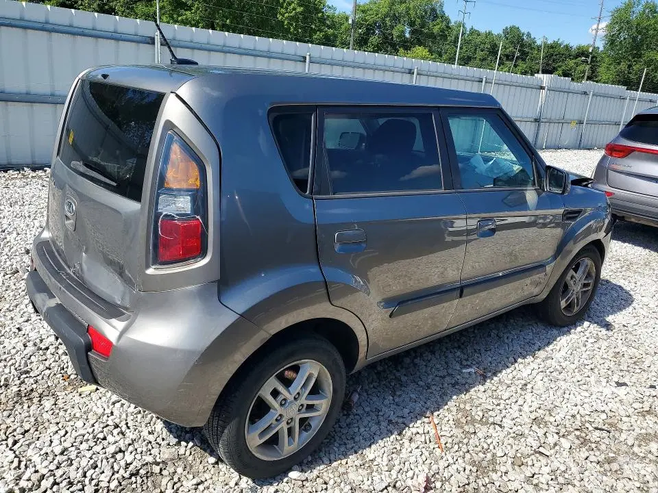2010 KIA SOUL +  
