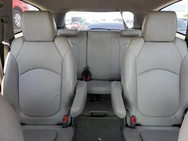 2011 CHEVROLET TRAVERSE LT  