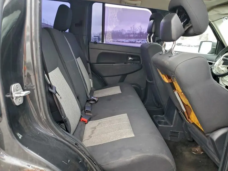 2010 JEEP LIBERTY SPORT  