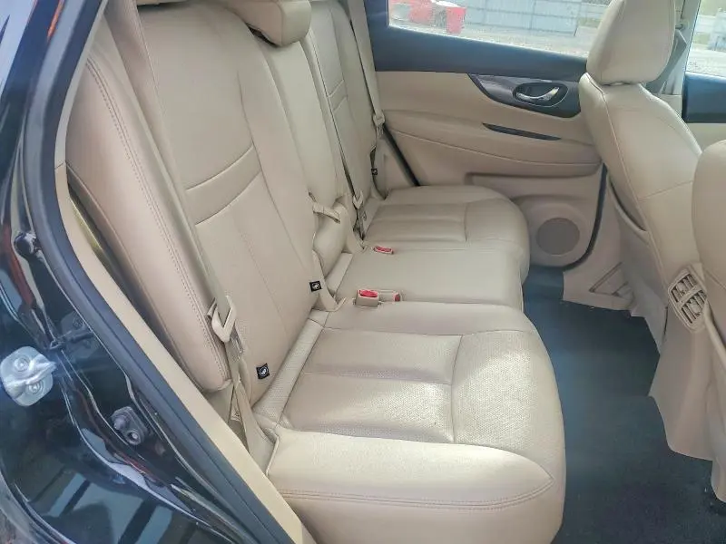 2016 NISSAN ROGUE SL  