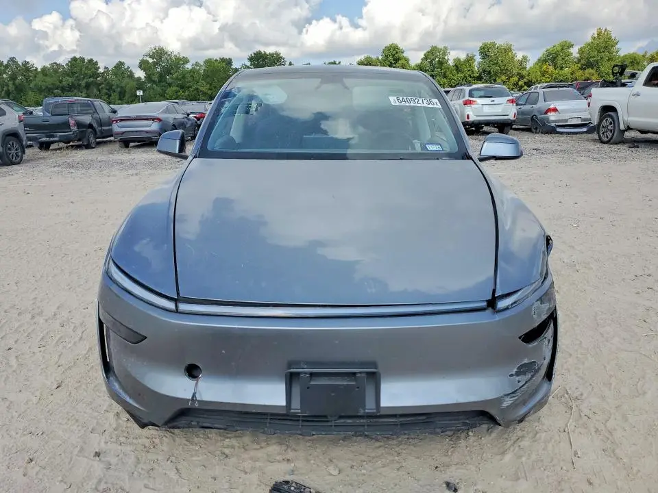 2026 TESLA MODEL Y   