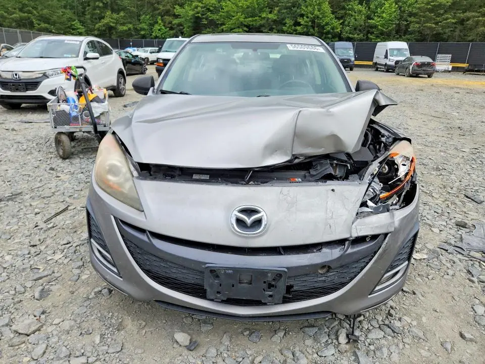 2011 MAZDA 3 S  