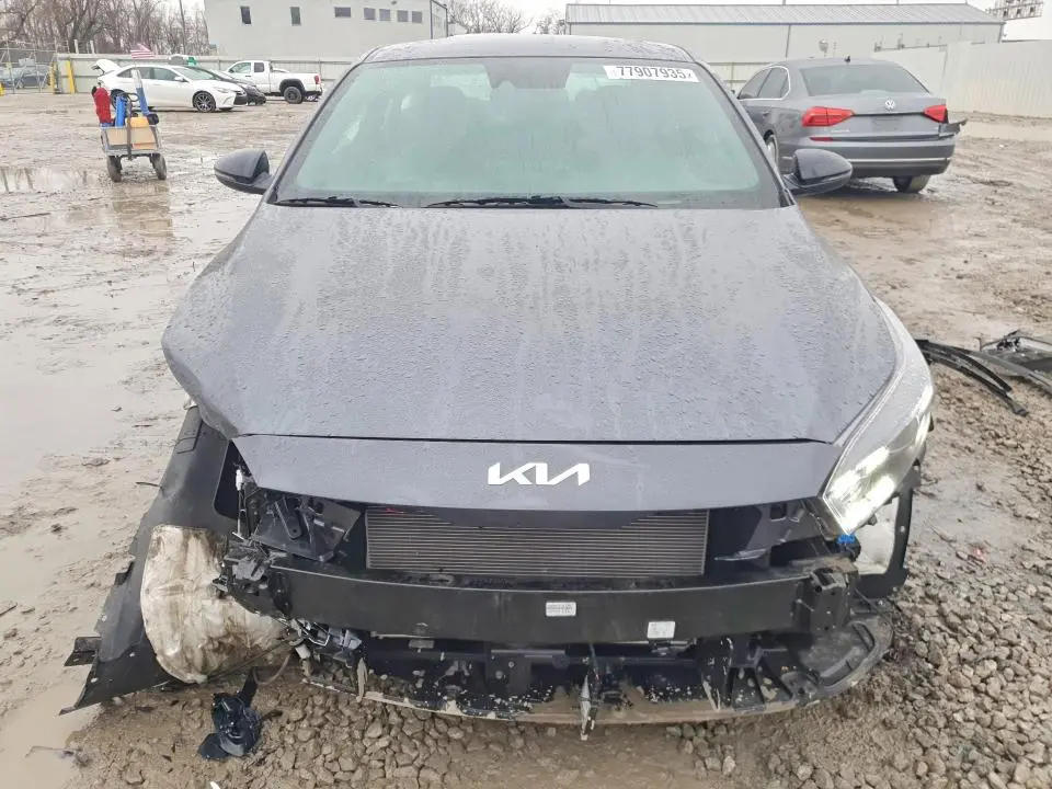 2024 KIA FORTE GT LINE  