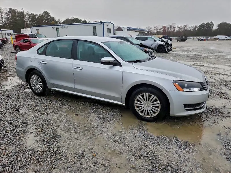 2014 VOLKSWAGEN PASSAT S  