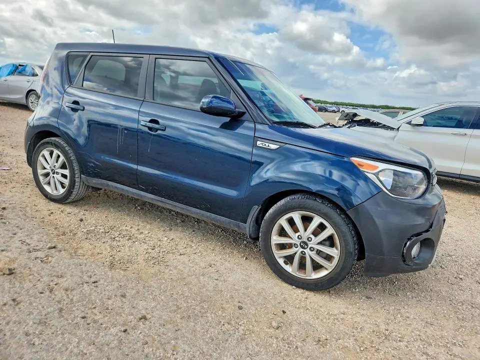 2018 KIA SOUL +  