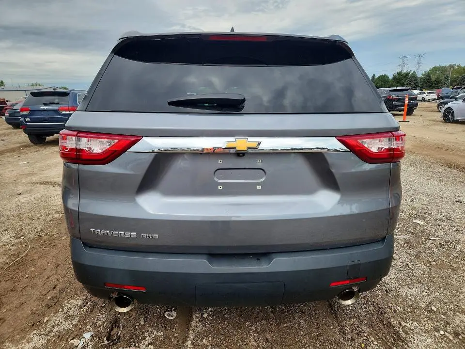 2021 CHEVROLET TRAVERSE LS  