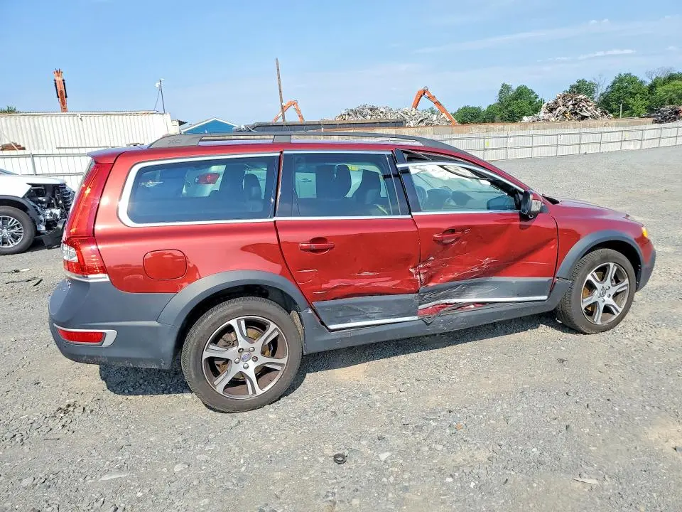2015 VOLVO XC70 T6 PLATINUM  